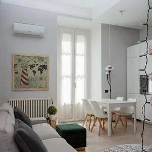  Apartment Lovely & Modern In China Town Area - Via Rosmini