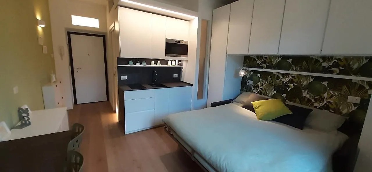 Area Milano Apartments - Tadino 17 Close To Central Station 0*, Milaan