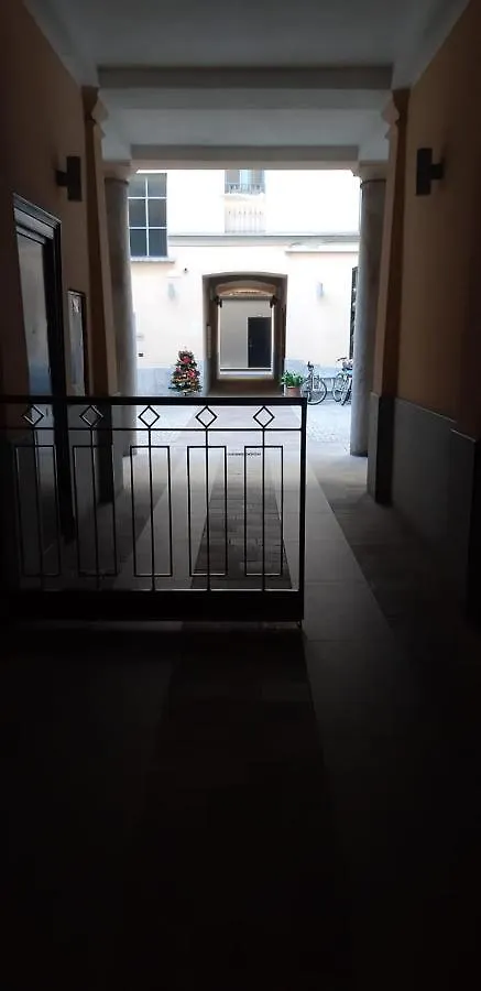 Area Milano Apartments - Tadino 17 Close To Central Station Milaan